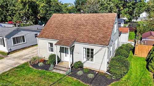 613 W Fike Ave, Orrville, OH, 44667-2136 | Card Image