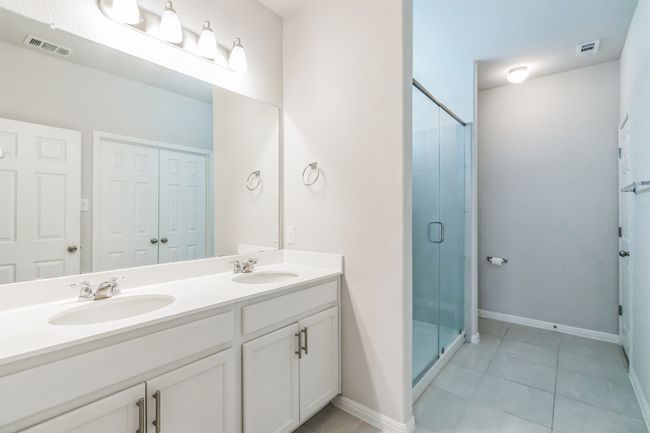 12003 Corsicana Trl, Condo with 4 bedrooms, 4 bathrooms and 4 parking in Manor TX | Image 5