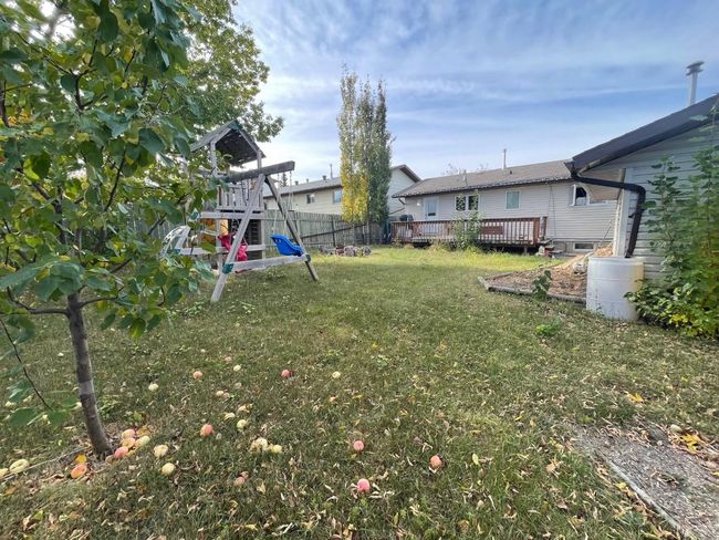 5209 49 Street, House other with 4 bedrooms, 2 bathrooms and 4 parking in Kitscoty AB | Image 34
