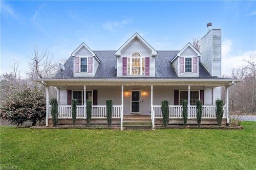 4770 Montford Rd, Pfafftown, NC, 27040-9654 | Card Image