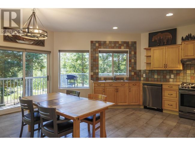 4040 Mountain View Rd, House other with 4 bedrooms, 3 bathrooms and null parking in Mcbride BC | Image 10