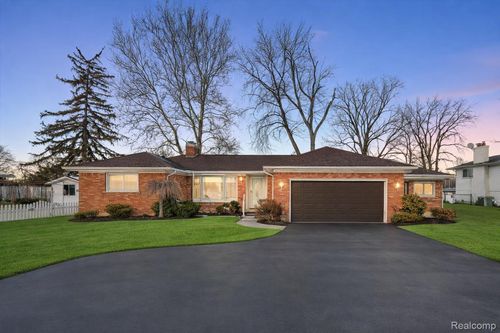 25651 S River Rd, Harrison Township, MI, 48045-5639 | Card Image