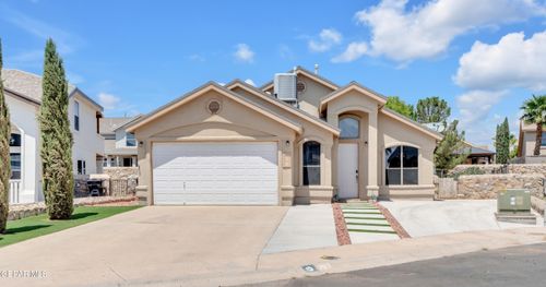 757 Desert Star Dr, Horizon City, TX, 79928-6489 | Card Image