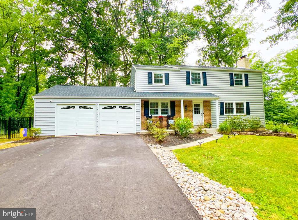 Woodland Dr, Lansdale, PA 19446