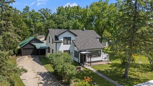 516 Ne 3rd Ave, Grand Rapids, MN, 55744-2867 | Card Image