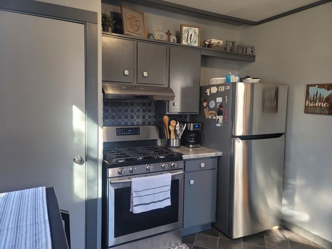 stainless steel appliances | Image 10