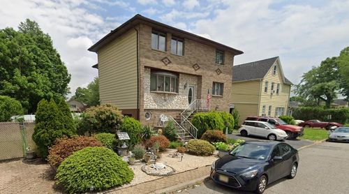 28 Daniel St, Moonachie, NJ, 07074-1123 | Card Image