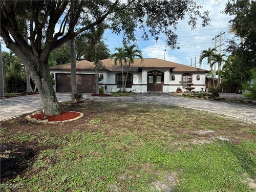 27120 Pinecrest Ln, BONITA SPRINGS, FL, 34135-6233 | Card Image