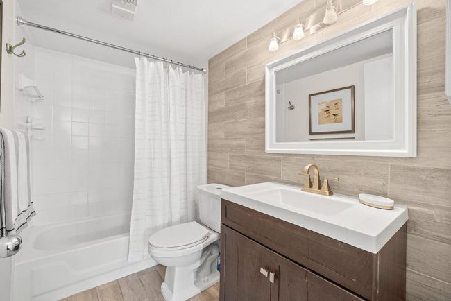 APT-206 - 127 Yacht Club Way, Condo with 2 bedrooms, 2 bathrooms and null parking in Hypoluxo FL | Image 15