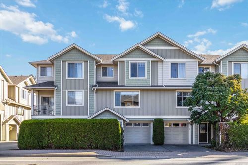 2925 Phipps Rd, Victoria, BC, V9B0A8 | Card Image