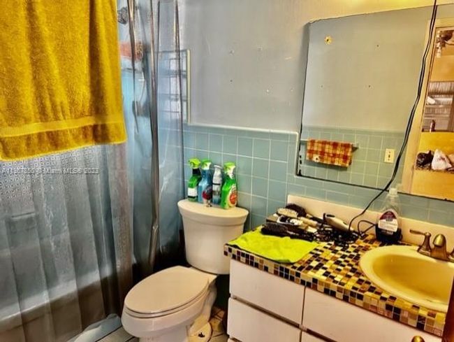 665 Ne 178th St, House other with 3 bedrooms, 2 bathrooms and null parking in Miami FL | Image 16
