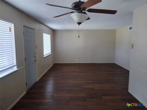 apt-110-1120 King St, Seguin, TX, 78155-3841 | Card Image