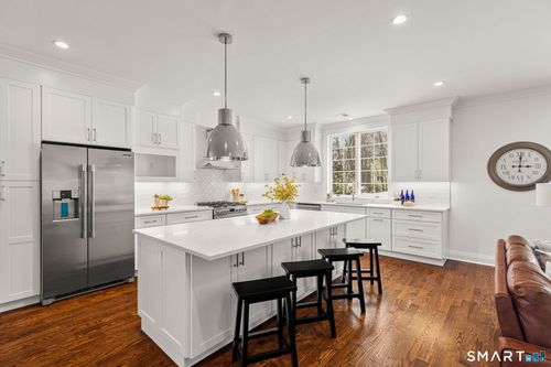 18 Goodhill Rd, Bethel, CT, 06801-2437 | Card Image