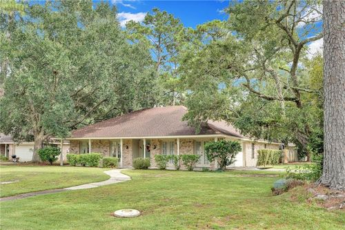 380 E Essex Dr, Slidell, LA, 70461-5019 | Card Image
