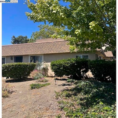 38605 Vancouver Cmn, Fremont, CA, 94536-4057 | Card Image