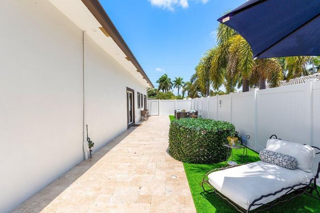 1008 Se 10 Th Ct, House other with 3 bedrooms, 4 bathrooms and null parking in Deerfield Beach FL | Image 42