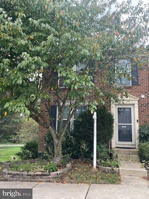 8701 Cresthill Ct, LAUREL, MD, 20723-2708 | Card Image