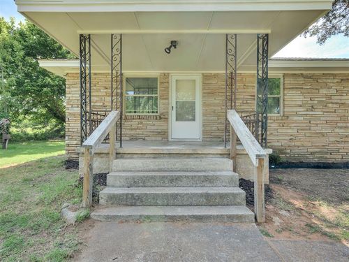 240 N Bobby Mankin Drive, Choctaw, OK, 73020 | Card Image