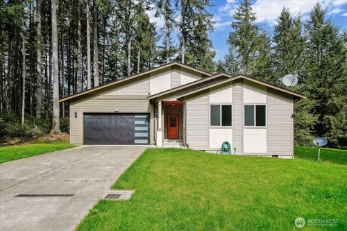 11714 Lake Pl, Anderson Island, WA, 98303-9741 | Card Image