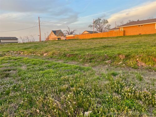 1301 Division St, Sulphur, OK, 73086-3022 | Card Image