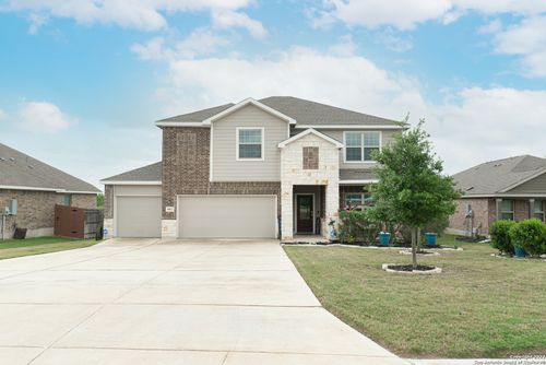 5862 Hopper Ct, New Braunfels, TX, 78132-3954 | Card Image