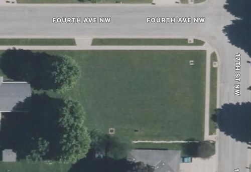 0000 17th St Nw, Waverly, IA, 50677 | Card Image