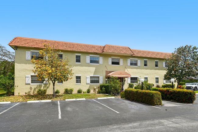 APT-114 - 5620 Sw 3 Rd Pl, Condo with 1 bedrooms, 1 bathrooms and null parking in Margate FL | Image 21