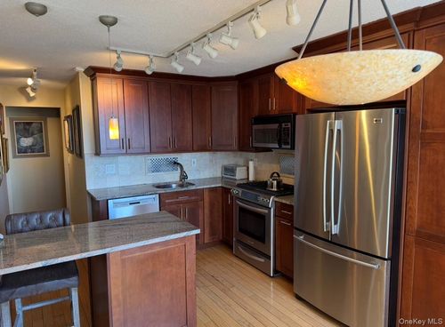 apt-7m-1 Bay Club Dr, Bayside, NY, 11360-2905 | Card Image