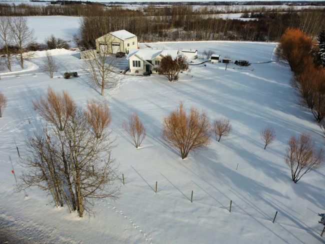 37549 781 Highway, Home with 5 bedrooms, 2 bathrooms and 8 parking in Rural Red Deer County AB | Image 48