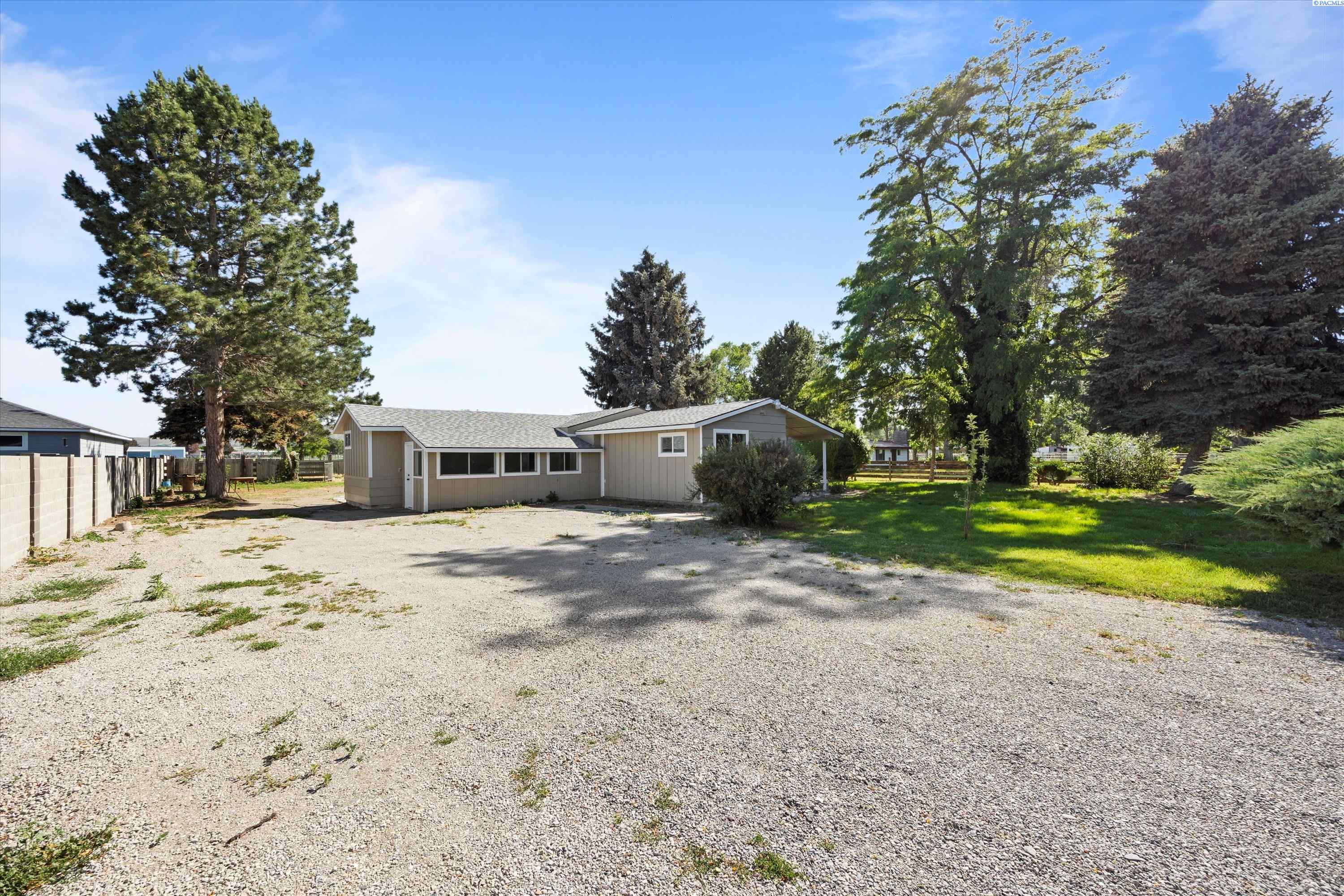 Game Farm Rd, Kennewick, WA 99337
