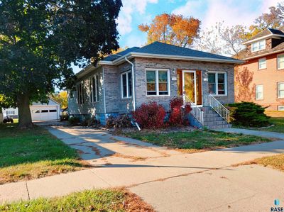 313 Main St, House other with 3 bedrooms, 1 bathrooms and null parking in Lennox SD | Image 1