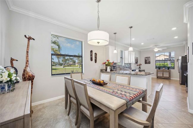 10008 Carnoustie Pl, House other with 3 bedrooms, 2 bathrooms and null parking in BRADENTON FL | Image 7