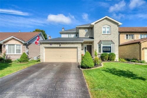 42 Redwood Lane, London, ON, N5V4C4 | Card Image