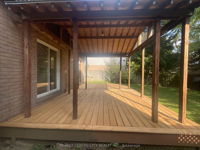 969 Apache Rd, House other with 3 bedrooms, 3 bathrooms and 4 parking in London ON | Image 8