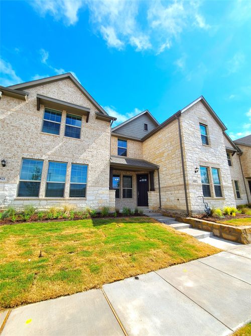 6825 Andrew Dr, North Richland Hills, TX, 76180-2107 | Card Image