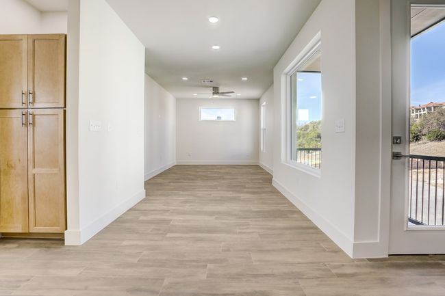 This is #931 and the dry bar was made into storage. | Image 33