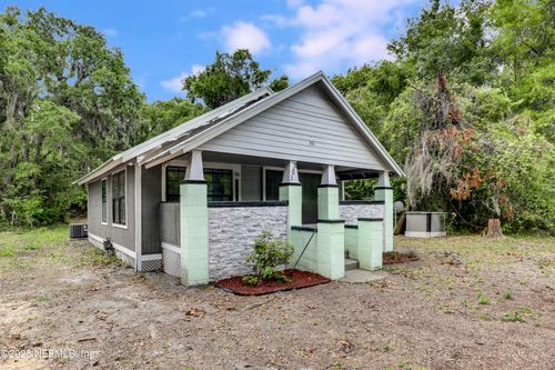 301 E Bay St, PALATKA, FL, 32177-2086 | Card Image