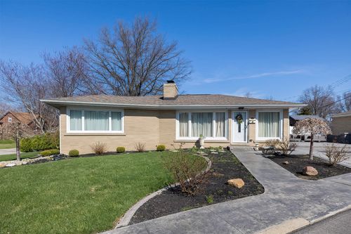 1884 E 2nd St, Erie, PA, 16511-1002 | Card Image