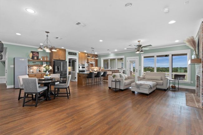 Open floor plan | Image 4