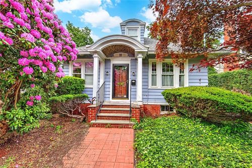 30 Langham Rd, Providence, RI, 02906-3548 | Card Image