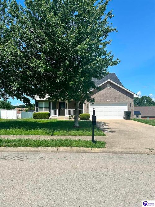 139 Tuscany Ln, Vine Grove, KY, 40175-8403 | Card Image