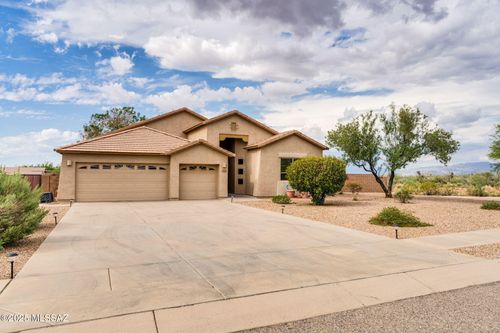 320 W Lexington St, Vail, AZ, 85641-2828 | Card Image