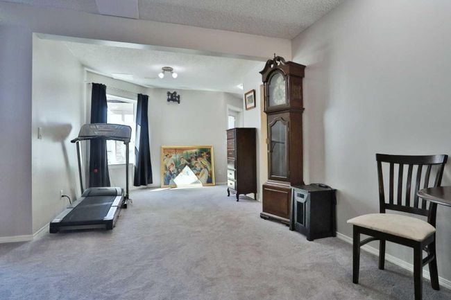 637 Woodbine Boulevard Sw, Home with 4 bedrooms, 3 bathrooms and 5 parking in Calgary AB | Image 28
