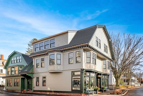 r8-1 School St, Manchester, MA, 01944-1367 | Card Image