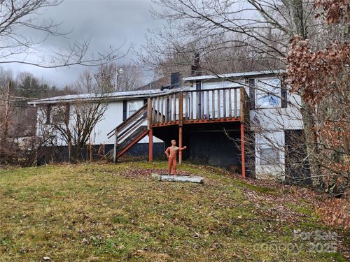 149 Smith Isaacs Rd, Zionville, NC, 28698-9003 | Card Image