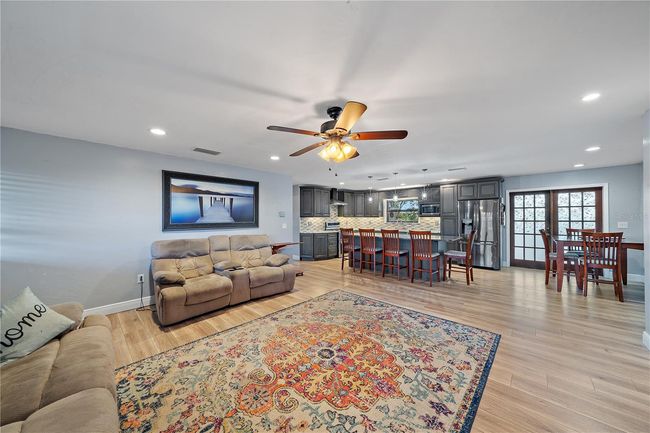 6204 Juel Gill Rd, Home with 3 bedrooms, 2 bathrooms and null parking in Myakka City FL | Image 11