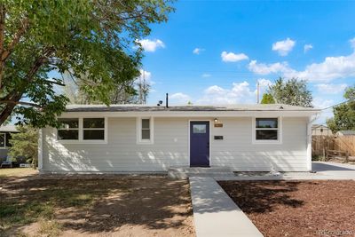 7421 Granada Road, House other with 3 bedrooms, 1 bathrooms and 6 parking in Denver CO | Image 2