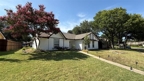 217 Creekside Ln, Coppell, TX, 75019-3551 | Card Image
