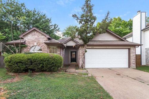 16907 Dusty Mill Dr E, Sugar Land, TX, 77498-4804 | Card Image