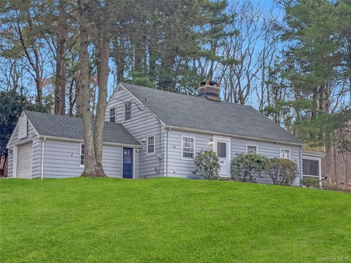 630 Quaker Rd, Chappaqua, NY, 10514-1500 | Card Image